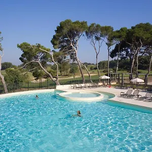 4* Aparthotel Madame Provence Country Club
